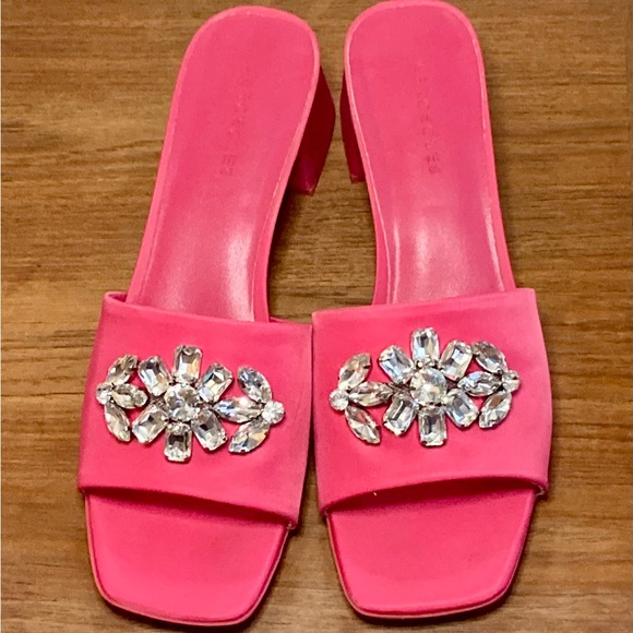 AEROSOLES Shoes - Aerosoles Eventi pink fabric heeled mules slide sandals w jewels size 10-11